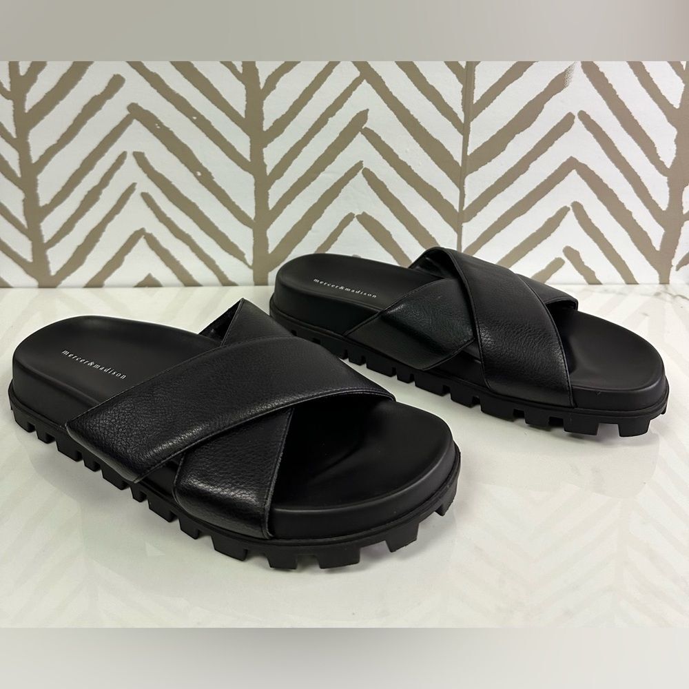 Mercer & Madison Rilla Black Slip On Slide Sandals Rubber Sole Size 9